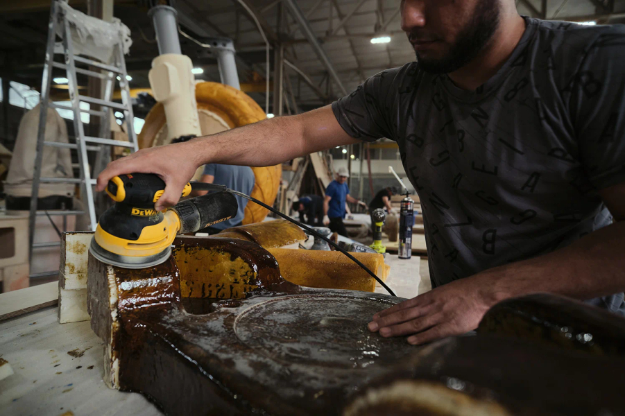 Столяр- сборщик